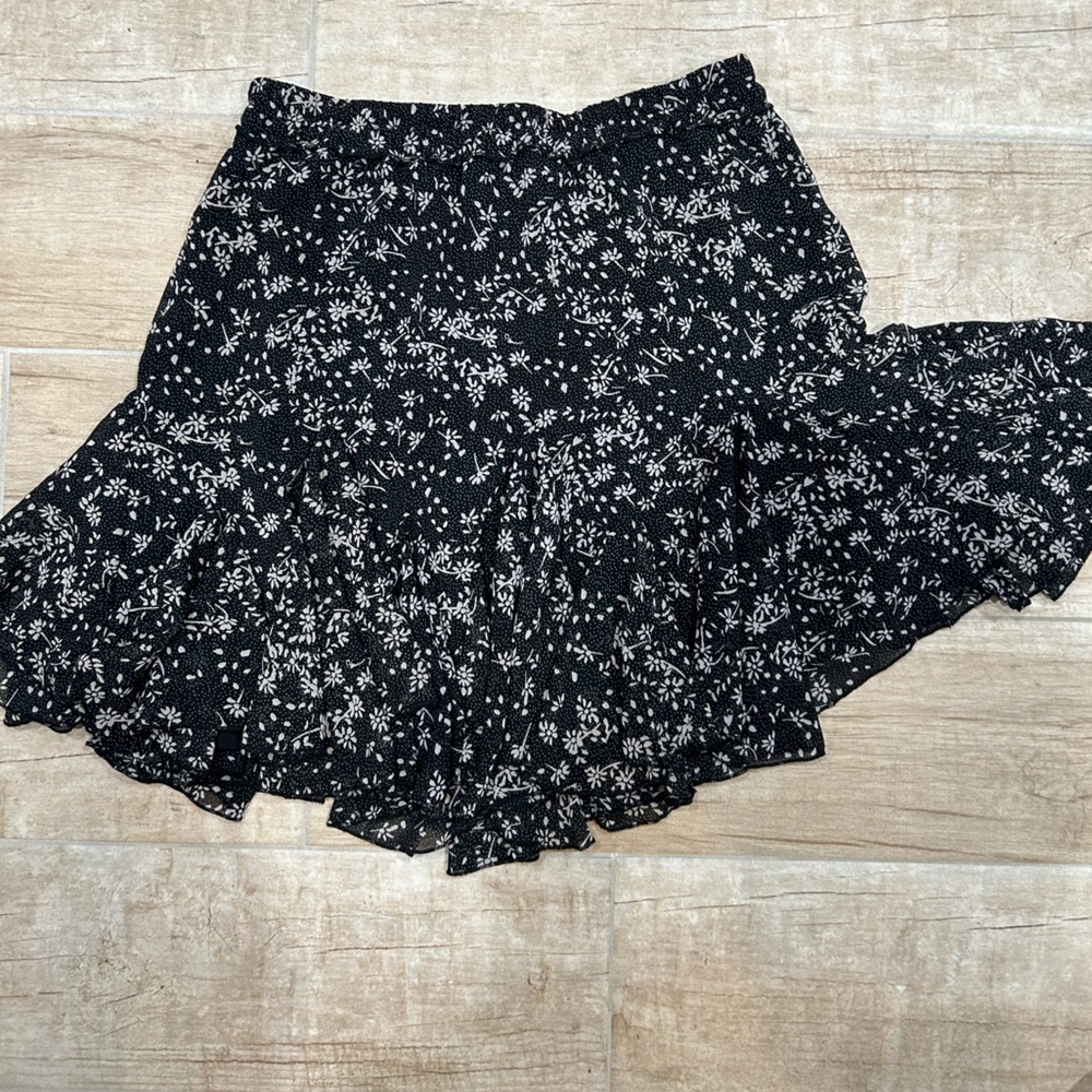 NWT Ruffle Skirt - Picture 3 of 5